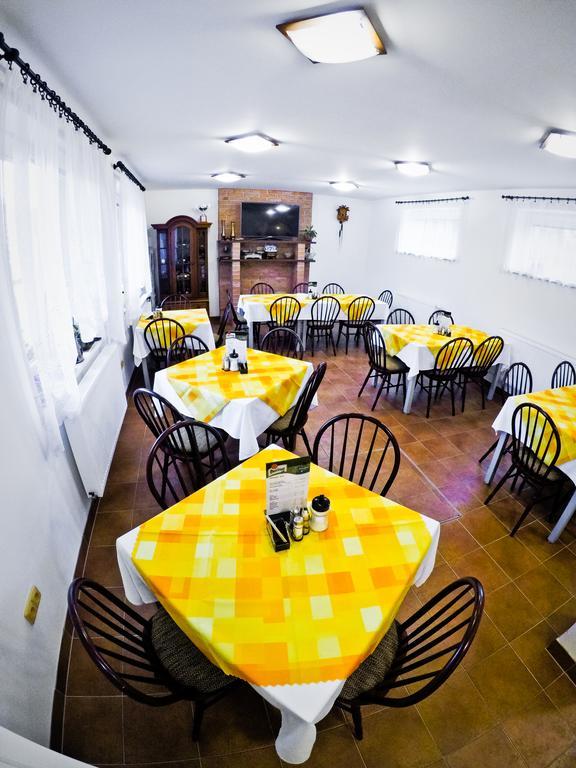 Penzion U Kraliku Kurdějov Kültér fotó